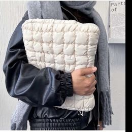 Ins Puffy White Laptop Bag Air M2 Case 13 133 14 15 Inner Laptops Sleeve Cover Pro M1 Computer Women 240408