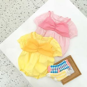 Ins solide katoen baby romper met grote bogen mooie peuter onesie voor kleine kinderen Koreaanse bebe-accessoires 210529