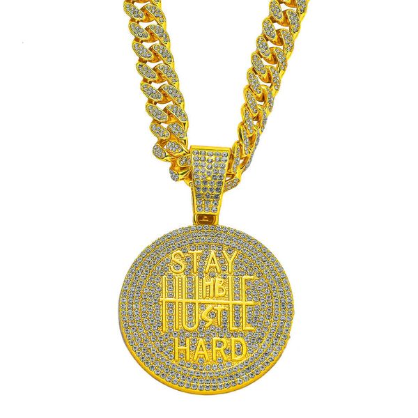 Ins Stay Calle English Lettre en diamant complet Pendard Hip Hop Pendant Collier Homme Bijoux à la mode