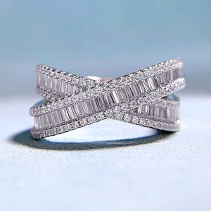 INS TOP verkoop hoogwaardige trouwringen luxe sieraden puur 100% volle 925 sterling zilveren prinses gesneden witte moissaniet diamant edelstenen feest vrouwen crossband ring