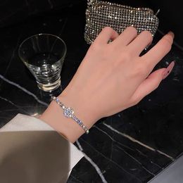 INS TOP Sell Bracelet Bracelet Luxury Bijoux 925 argent sterling remplit Round Coup Cumbic Zircon Party Eternity Women Wedding Bangle For Lover Gift 6Vho