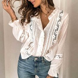 Inspiré blanc blouse à manches longues haut broderie florale hurlement mignon blouse femmes coton plage femmes blouse chemise 210412