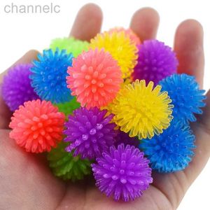 Intelligence toys 12Pc Hedgehog Ball Vent Décompression Myrica Rubra Mini Jouet Yoga Relaxation Musculaire Acupoint Grip Fitness Touch Formation Pétrissage