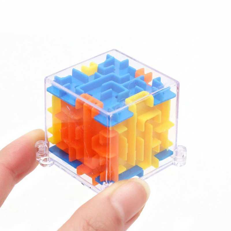 Intelligence Toys 1pcs 3D Maze Magic Cube Toys Children Cadeau zeszijdig hersenen ontwikkelende educatief speelgoed labyrint bal speelgoed magisch maze balspel y240518