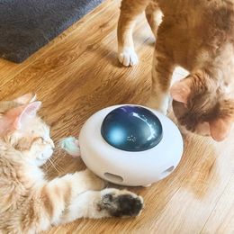 Interactieve Cat Teaser Draaitafel Vangende speelgoed Veer Stok Zelf Ammusement Intelligentie Trainning Gravitational UFO 210929