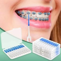 Brosses en silicone interdentaire 40pcs / boîtes dentaires Brosse de dents entre les cure-dents en silicone avec des outils de nettoyage oraux en fil