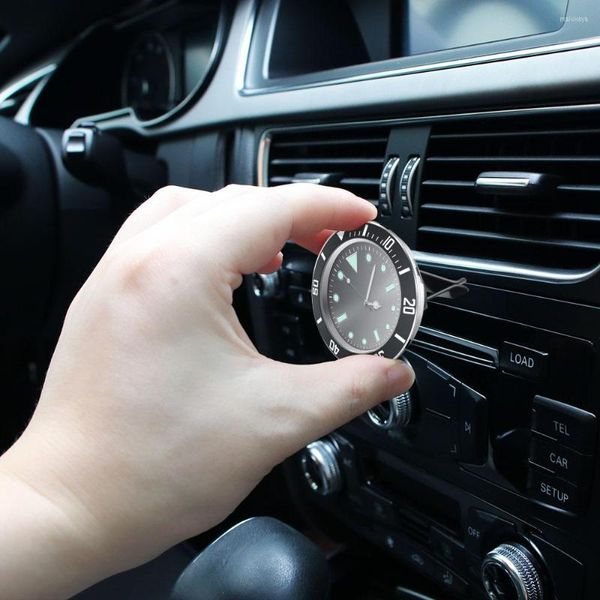 Décorations intérieures 1pc Quartz Ornements Véhicule Montre automatique avec clip de sortie de climatisation Automobile Horloge Décoration de voiture