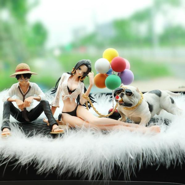 Decoraciones interiores Personaje de anime One Piece King Luffy Emperador femenino Modelo hecho a mano Bully Dog Fiesta de cumpleaños Decoración de automóviles Piezas de automóviles