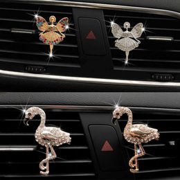 Decoraciones de interiores Auto Ambientador Aire acondicionado Outlet Ballet Girl Flamingo Perfume Clip Mujeres de gama alta Accesorios interiores automotrices T221215