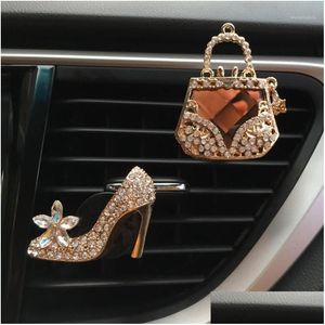 Décorations intérieures Décor de voiture Diamond Purse Air Freshener Sortie par clip Diffuseur de parfum Bling Crystal Accessoires Femmes Girls1 Drop Dh5Pb