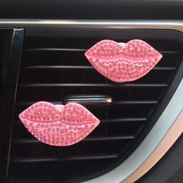 Interieur decoraties auto ornament 2pcset creatieve prachtige diamant lippen outlet ventlip parfum clip luchtfrisnaar auto sexy rode lip geurige diffuser 0209