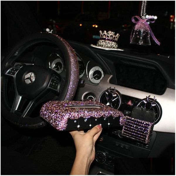 Décorations intérieures Noble Purple Diamond Accessoires de voiture pour femmes Pendentif en cristal Ornements Volant en cuir Ers Boîte à mouchoirs D Dhkos