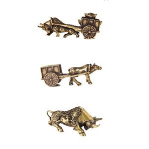 Interieurdecoraties Vintage ornament Bull Pull voertuig Figurines koper Chinese folk feng shui ambachten huizenaccessoires brengen geluksinter