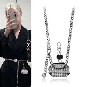 Internet célébrités argenté femelle chaîne métallique ceinture diagonale mini diamants complet de la taille des diamants accessoires inspires minces 240401