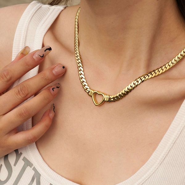 Personnalité de célébrité Internet Hip-hop 14k Gold Flat Cuban Chain Love Collier Bijoux Simulation