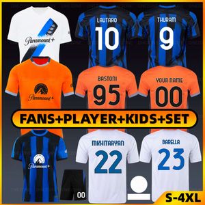 Inters Lautaro Martinez Jersey 2023 Milans Football Football Jeunes Enfants Uniforme Nicolo Barella Bastoni Marcus Thuram Klaassen Calhanoglu Pavard Kits chemise de fans