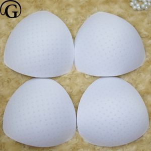 Intimates Accessorie Bikini Inserts Badmode Bras Cups Sportkleding Enhancers Triangle Pads 50pairs Ademend 230617