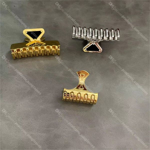 Pinces à lettres Triangle inversé, pinces à fermoir en métal, épingle à cheveux de styliste pour femmes, cuillère à tête de haute qualité, bijoux pour cheveux