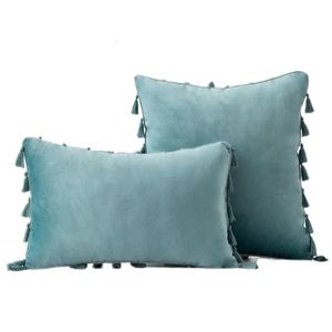 Inyahome Eau Bleu Velvet Soft Soft Solid Throw Coupoir d'oreiller avec gland Fringe Boho Cushion pour canapé canapé-lit 240520