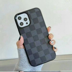 IPhone 15 Pro Max Designer Téléphone pour Apple 14 13 Samsung Galaxy S24 Note 20 Ultra Luxury Pu Leather Floral Checkerboard Back Coque Coque Fundas Black Checkerboard