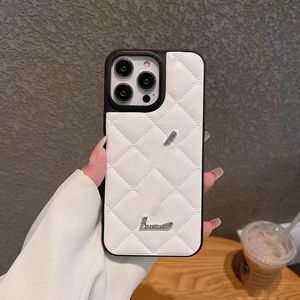 iPhone 15 Pro Max Designer Puffy Phone Case pour Apple 14 13 Samsung Galaxy S23 S22 Note 20 Ultra Luxury Pu Leather Diamond Pattern Back Coque Cooque Fundas White Diamond