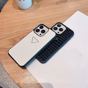 Funda para iPhone Diseñador Patrón tejido Fundas para teléfonos móviles Moda europea americana 11 12 13 14 15 Plus Pro Max Cubierta a prueba de golpes P Marca