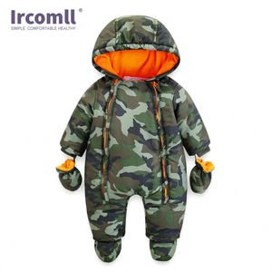 Ircomll né bébé barboteuses hiver épais chaud enfant filles garçons vêtements pour bébés camouflage fleur combinaison à capuche enfants vêtements d'extérieur 211118
