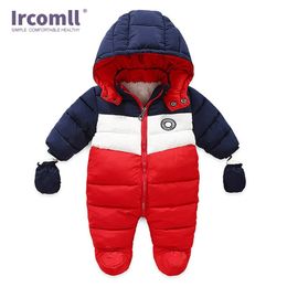 Ircomll mode baby winterautumn kleding geboren baby jumpsuit binnen fleece rompertjes herfst overalls kinderen bovenkleding 210816