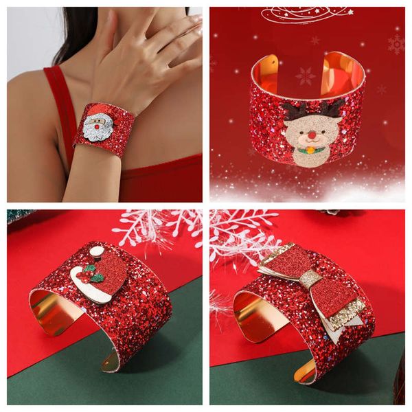 Fer Noël Rouge Bracelet Bijoux 6.8 cm En Plastique Dragonne Décorations Père Noël Jouet Dessin Animé Conception Joyeux Noël Nouvel An Cadeau De Fête Fournitures De Fête Ornement