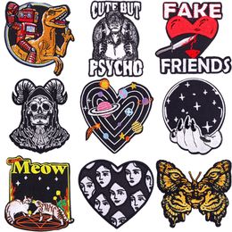 Fer sur patchs 9 pièces assorties Cool Punk coeur amour brodé coudre sur Patch pour veste vêtements sac à dos bricolage Applique