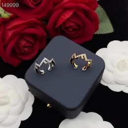 Onregelmatige Micro-inlays Letter Ringen Diamanten Zirkoon Paar Ring Engagements Voor Lady Love Ring Ontwerpers Sieraden Geschenken Supply HFRN2 --02
