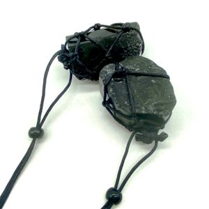 Onregelmatige natuurlijke zwarte steen touw handgemaakte gevlochten kralen hanger kettingen voor vrouwen mannen mode gelukkige sieraden