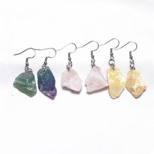 Boucles d'oreilles à breloques en pierre naturelle de minerai brut irrégulier Fluorite Améthystes Cristal de quartz Agates Boucles d'oreilles à crochet en acier inoxydable