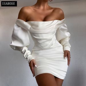 Isarose Soie Slim Robe pour femmes Off-épaule manches bouffantes polyester désossage moulante au-dessus du genou boutons enveloppés robes blanches 210422