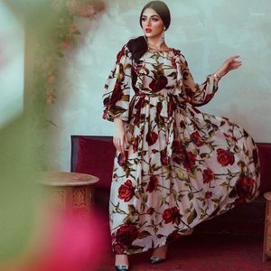 Vestido bohemio con estampado de rosas con volantes de Turquía de Oriente Medio islámico, túnica para mujer, vestidos 2022, ropa étnica de satén larga musulmana turca de Dubái