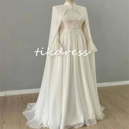 Islamitische Moslim Trouwjurken 2024 Elegante Hoge Kraag Appliques Dubai Arabische Bruidsjurk Met Cape Lange Mouwen Een Lijn Chiffon Bruidsjurk vestido de novias muslimah