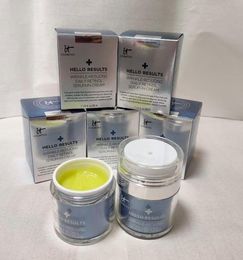 Het cosmetische effectiviteit van een serum zachtheid van een crème It Hallo resultaten WrinkleReReducing Daily Retinol SerumIncream6230719