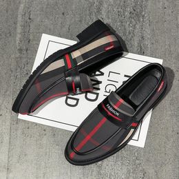 Italiaans 812 Stijlvolle jurk lederen heren schoenen Loafers hippie mode formeel voor zwarte sneakers casual mannelijke heren 230718 985