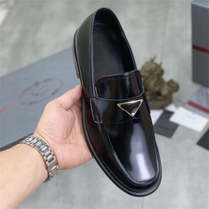 Italiaanse merkontwerper hele gesneden Oxford-kledingschoenen heren echt leer handgemaakte veters effen teen zakelijk kantoor formele schoenen voor heren maat 38-45