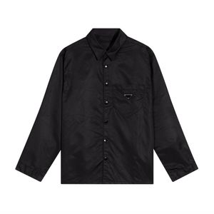 Clásicos italianos Chaqueta RE-NYLON para hombre Camisa Camiseta estilo Canadá Abrigo Norte Chaquetas de primavera de color sólido para hombres Letras caladas Ropa Parker de negocios S-XL