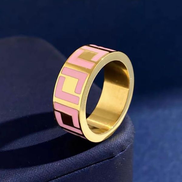 Designer italien F Ring Luxe Or Acier inoxydable Monogramme Bague Noir Blanc Rose Femme Homme Bijoux de mariage Femme Cadeau de fête Taille 6 7 8 9