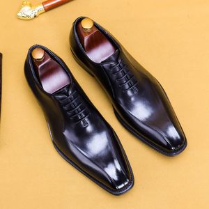 Diseñador italiano para hombre Formal cuero genuino 2023 nuevo estilo Color negro vestido Oxfords boda zapatos sociales con cordones