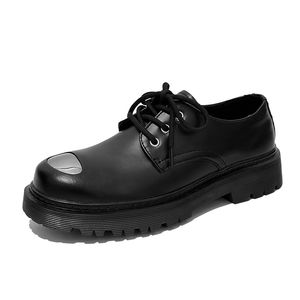 Chaussures en cuir de mode italienne chaussures Oxford noires à semelle épaisse pour hommes chaussures décontractées hommes d'affaires mode formelle de mariage mocassins bottes pour garçons chaussures de fête