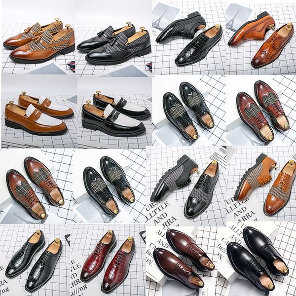 Marque de luxe italienne motif d'impression chaussures pour hommes faites à la main couleur unie Pu couture daim tête ronde crochet ensemble mode affaires chaussures mocassins grandes tailles