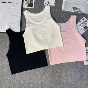 Italien Milan Designer Summer Halter Modèle tridimensionnel Tricot T-shirt Sans manches en coton
