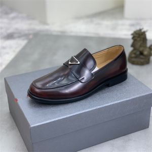 Italiaanse nieuwe aanbieding heren luxe lederen schoenen heren platte klassieke heren designer kledingschoenen leer Italiaanse formele Oxford plus maten 38-45