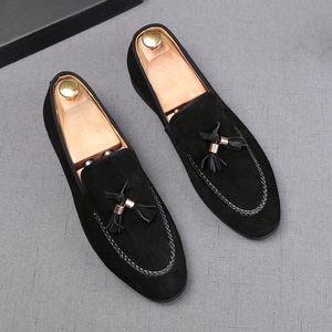 Style italien hommes glands robe d'affaires chaussures de mariage mode pointu en cuir formel bureau fête hommes chaussures passerelle mocassins décontractés