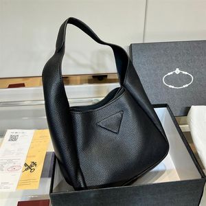 Italië merk Classic Flou Triangle Beach Tags Hoogwaardige Lederen Shopping Handtassen Mode Verkopen Women Underarmbag 207W