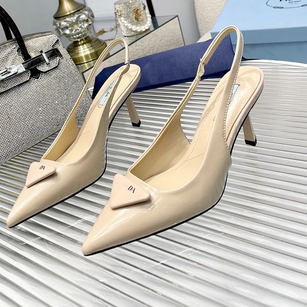 Italia Marca Diseñador Sandalias de mujer Clásico Signo de triángulo Zapatos de vestir de cuero genuino Primavera Verano Nuevo 8A Calidad Señora Tacones altos Zapatos casuales Baile Scarpe