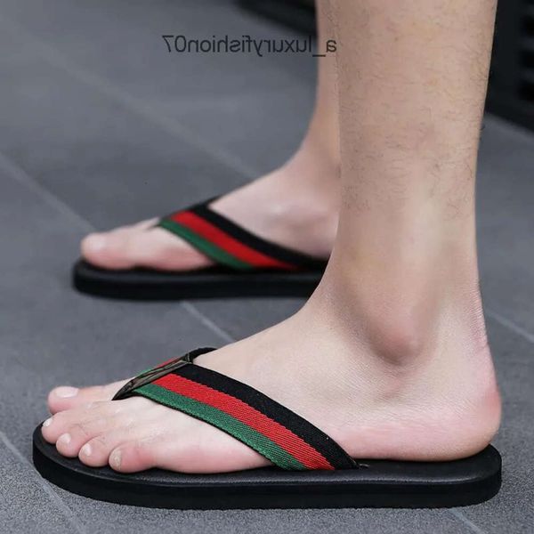 Italie Brand Slippers Designer Sandals Slides Luxury Top Brand Designer Chaussures Animal Design Huaraches Flip Flops Loafers Sneakers GGITYS 00C5